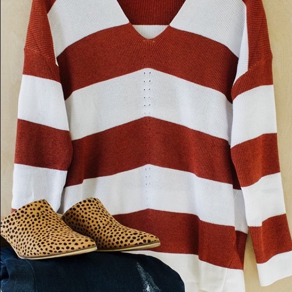 Room With A View Striped V-Neck Sweater in Rust - Picture 7 of 8